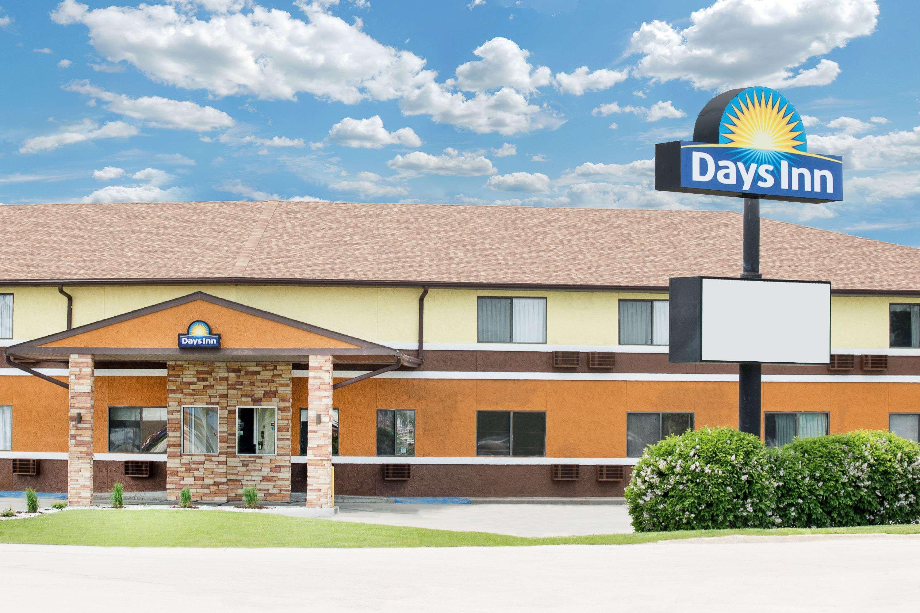 Days Inn By Wyndham York Εξωτερικό φωτογραφία